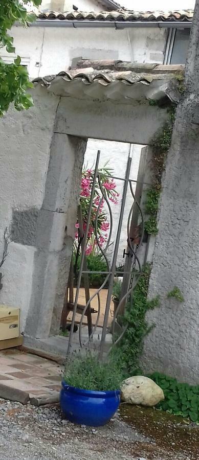 拉戈尔斯Le Patio Aux Hirondelles别墅 外观 照片